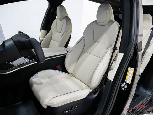 Used 2022 Tesla Model X Plaid image 38