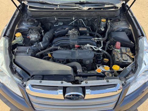 Used 2014 Subaru Outback 2.5i AWD/4WD image 22