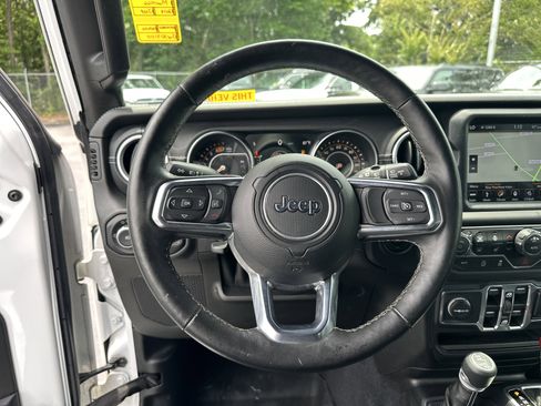 Used 2018 Jeep Wrangler Unlimited Sahara AWD/4WD image 26
