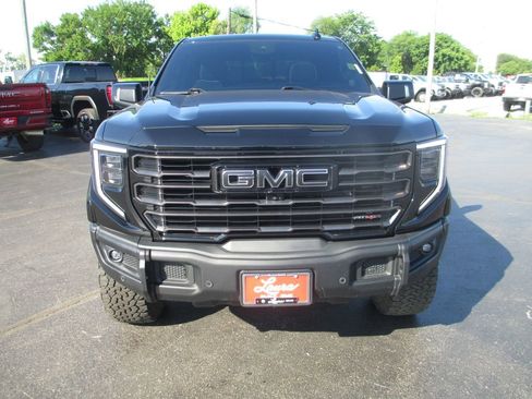 Used 2023 GMC Sierra 1500 AT4X AWD/4WD image 13