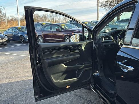 Certified 2024 Honda Odyssey Elite image 11