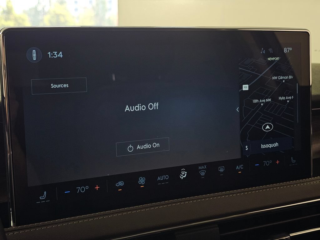 New 2025 Lincoln Corsair Grand Touring w/ Jet Appearance Package AWD/4WD image 31