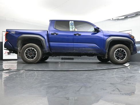 Used 2024 Toyota Tacoma TRD Off-Road image 24