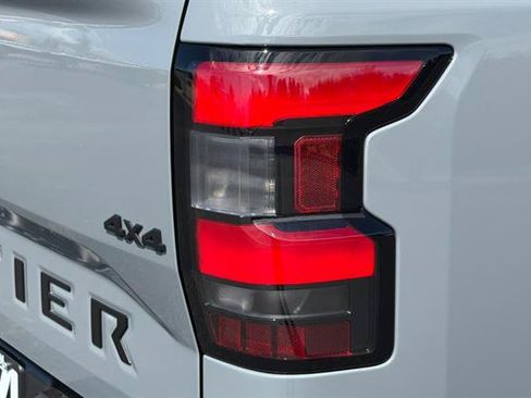New 2026 Nissan Frontier SV w/ SV Convenience Package AWD/4WD image 30