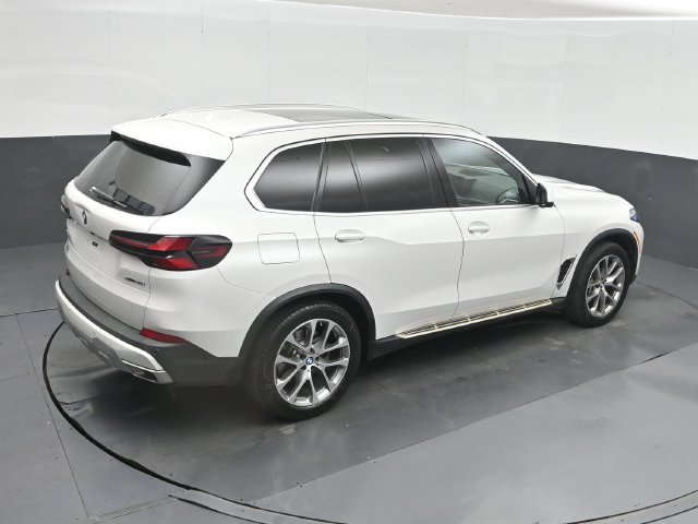 Used 2024 BMW X5 xDrive40i AWD/4WD image 42