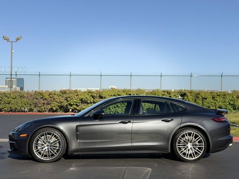 Used 2019 Porsche Panamera image 8