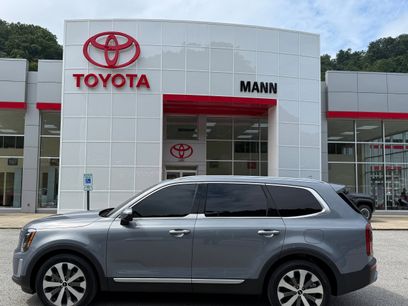 Used 2022 Kia Telluride S