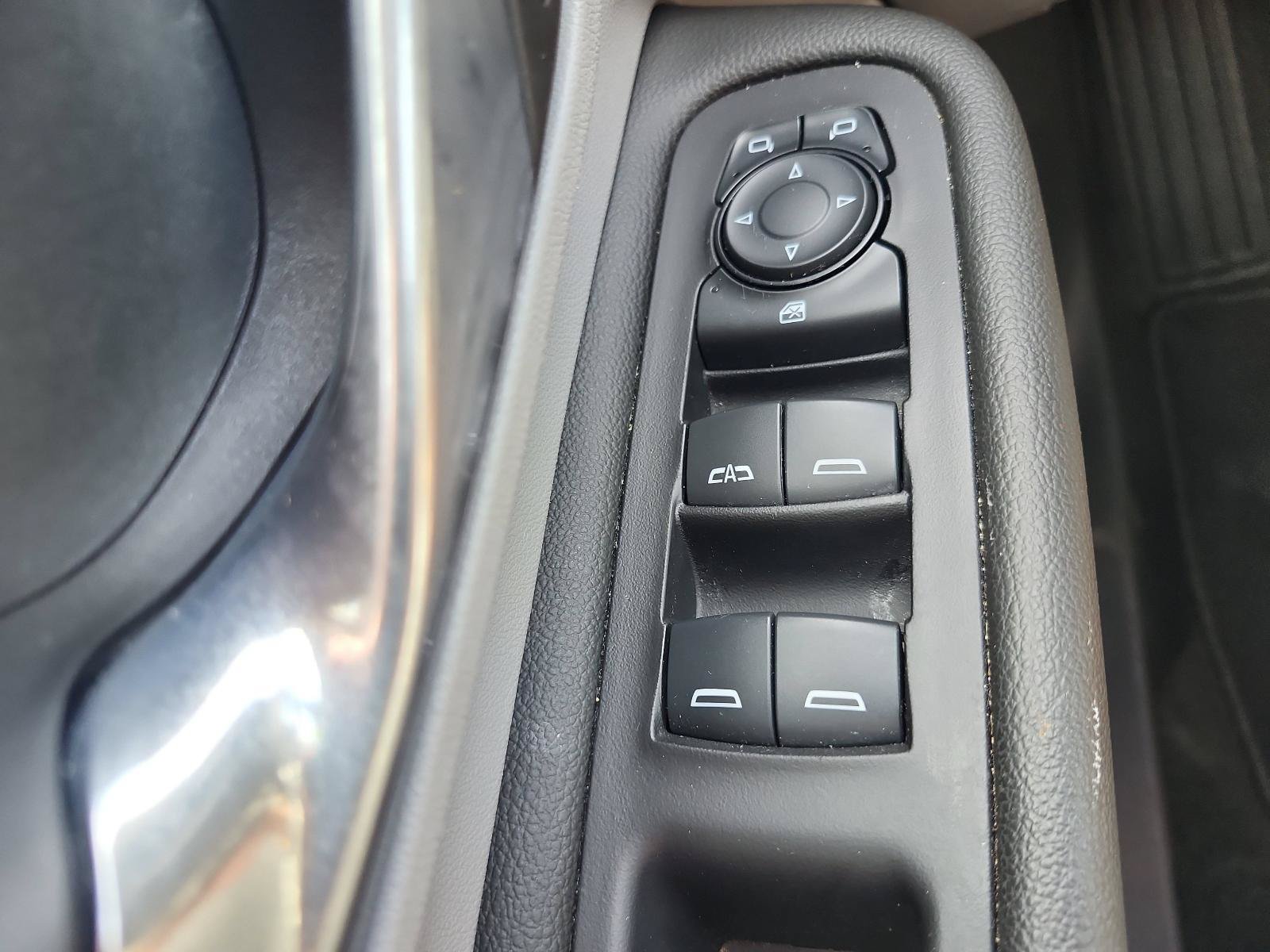 Used 2024 GMC Terrain SLE FWD image 18