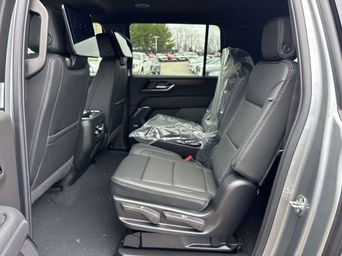 New 2026 GMC Yukon XL Denali w/ Advanced Technology Package image 7