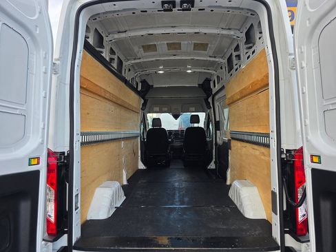 Used 2021 Ford Transit 250 148 High Roof RWD image 11