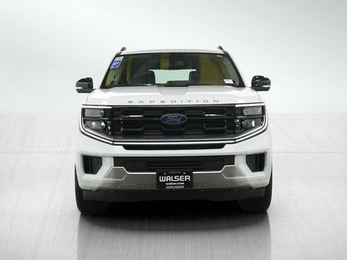 Used 2025 Ford Expedition Max Platinum AWD/4WD image 8