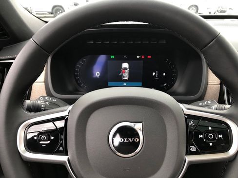 New 2026 Volvo XC90 B5 Plus image 19