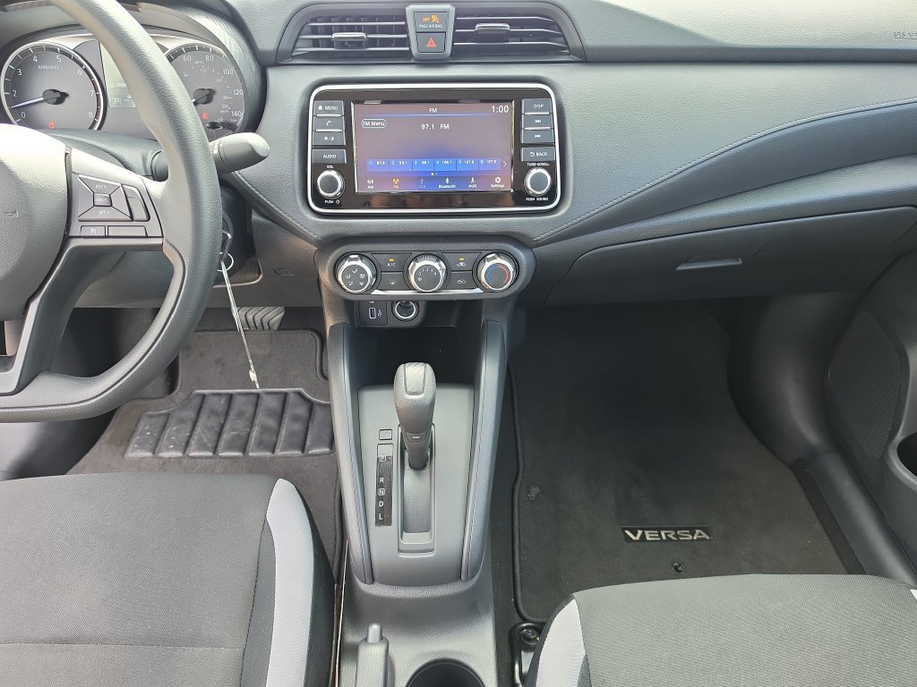 Used 2025 Nissan Versa S w/ Trunk Package FWD image 20