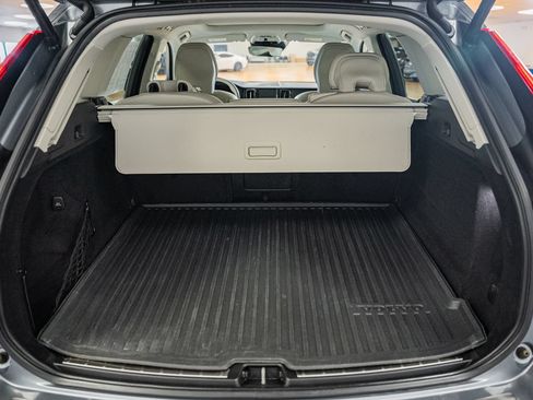 Used 2020 Volvo XC60 T5 Inscription w/ Protection Package Premier AWD/4WD image 11