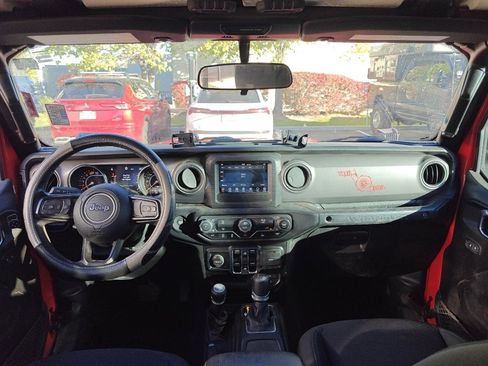 Used 2021 Jeep Wrangler Unlimited Sport image 22