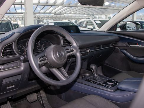 Used 2021 MAZDA CX-30 FWD 2.5 S image 16