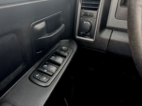 Used 2014 RAM 1500 Tradesman w/ Popular Equipment Group AWD/4WD image 11