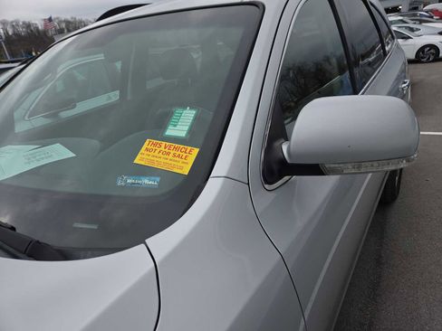 Used 2011 Hyundai Veracruz Limited image 12