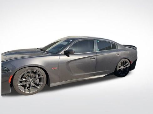 Used 2022 Dodge Charger Scat Pack w/ Driver Convenience Group image 3