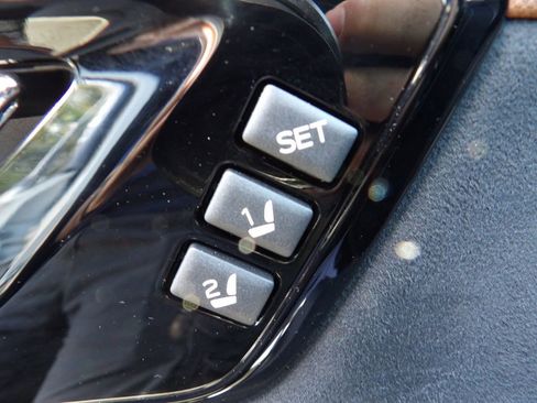 Used 2025 Subaru Forester Touring w/ Protection Package image 12