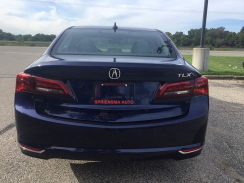 Used 2017 Acura TLX w/ Technology Package FWD image 8
