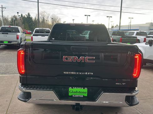 Used 2024 GMC Sierra 1500 SLT AWD/4WD image 6