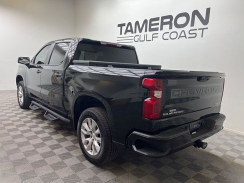 Used 2022 Chevrolet Silverado 1500 Custom image 3