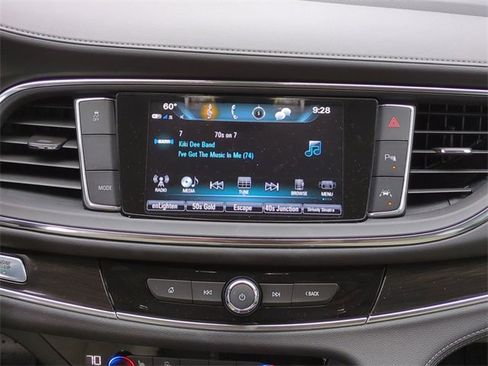 Used 2019 Buick Enclave Premium w/ Experience Buick Package image 18