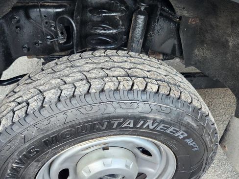 Used 2015 Ford F250 XL w/ Power Equipment Group image 39