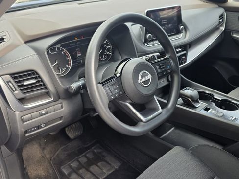 Certified 2023 Nissan Rogue SV FWD image 25