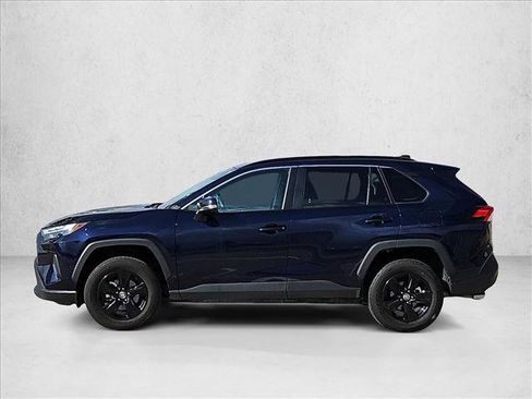 Used 2025 Toyota RAV4 XLE AWD/4WD image 9