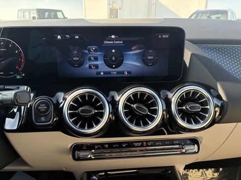 Certified 2026 Mercedes-Benz GLA 250 4MATIC image 18