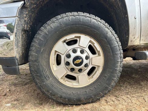 Used 2013 Chevrolet Silverado 2500 LT w/ Interior Plus Package image 4