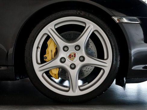 Used 2006 Porsche 911 Carrera S RWD image 32