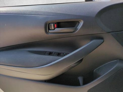 Certified 2022 Toyota Corolla LE FWD image 11