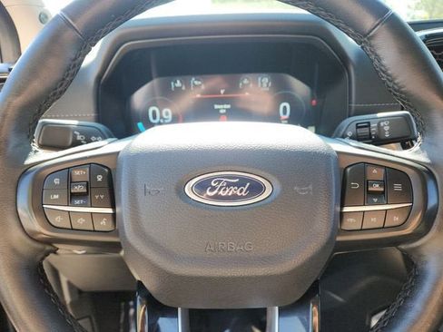 Used 2024 Ford Ranger Lariat w/ FX4 Off-Road Package image 25