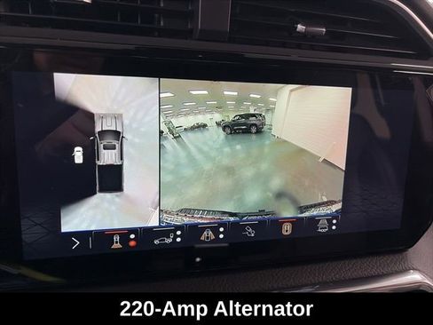 Used 2026 GMC Sierra 2500 Denali w/ Technology Package AWD/4WD image 23
