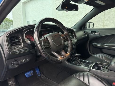 Used 2019 Dodge Charger SRT Hellcat w/ Navigation & Travel Group RWD image 10