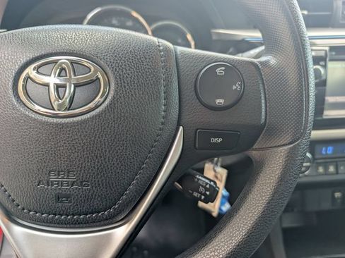 Used 2016 Toyota Corolla LE FWD image 14