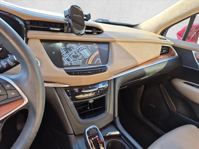 Used 2017 Cadillac XT5 Platinum w/ Driver Assist Package AWD/4WD image 15