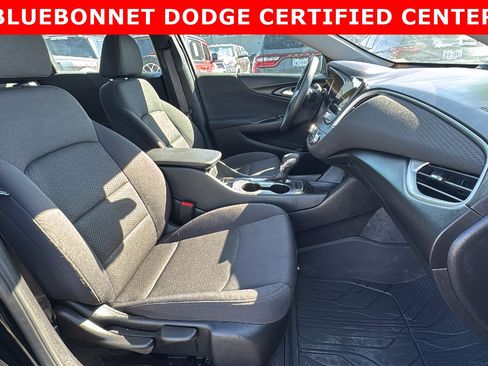 Used 2025 Chevrolet Malibu RS w/ LPO, Floor Liner Package image 31