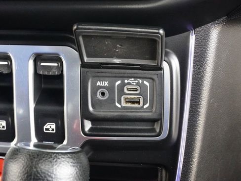 Used 2021 Jeep Wrangler Rubicon image 18