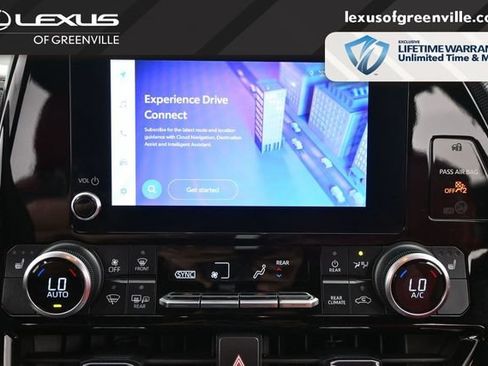 Used 2023 Toyota Highlander XSE FWD image 14