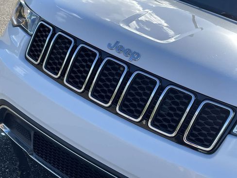 Used 2020 Jeep Grand Cherokee Limited AWD/4WD image 45