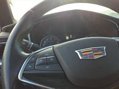 Certified 2023 Cadillac XT5 Premium Luxury image 18