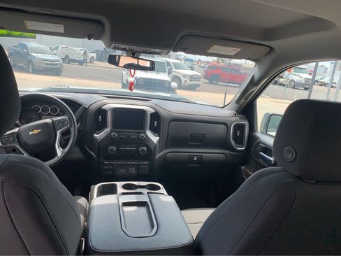 Used 2022 Chevrolet Silverado 2500 LT AWD/4WD image 35