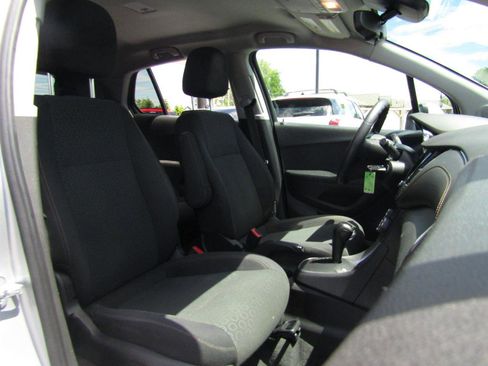Used 2020 Chevrolet Trax LS w/ Tint and Cruise Package FWD image 22