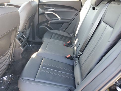 Used 2025 Audi Q5 Premium Plus w/ Premium Plus image 15