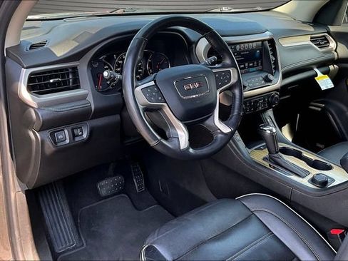 Used 2019 GMC Acadia Denali w/ Technology Package AWD/4WD image 16