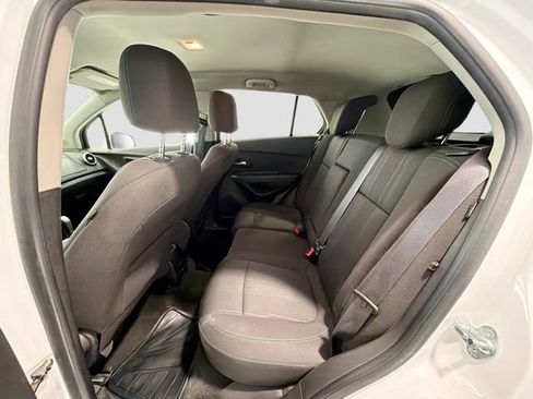 Used 2016 Chevrolet Trax LT FWD image 19